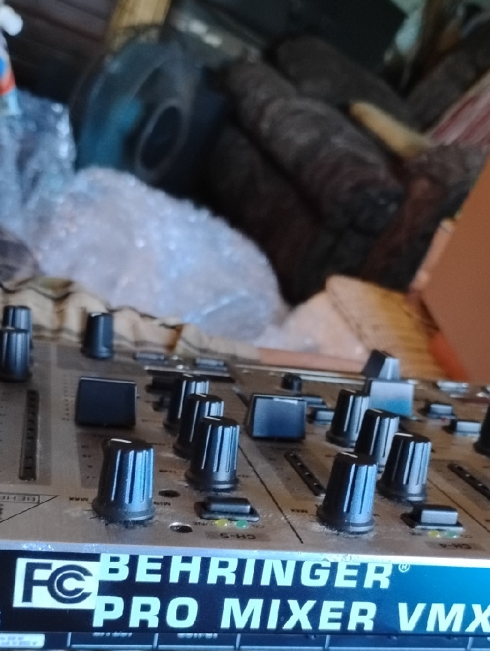 Professional DJ  Rackmount Console Mixer -7 Channel - Picture 4 of 6
